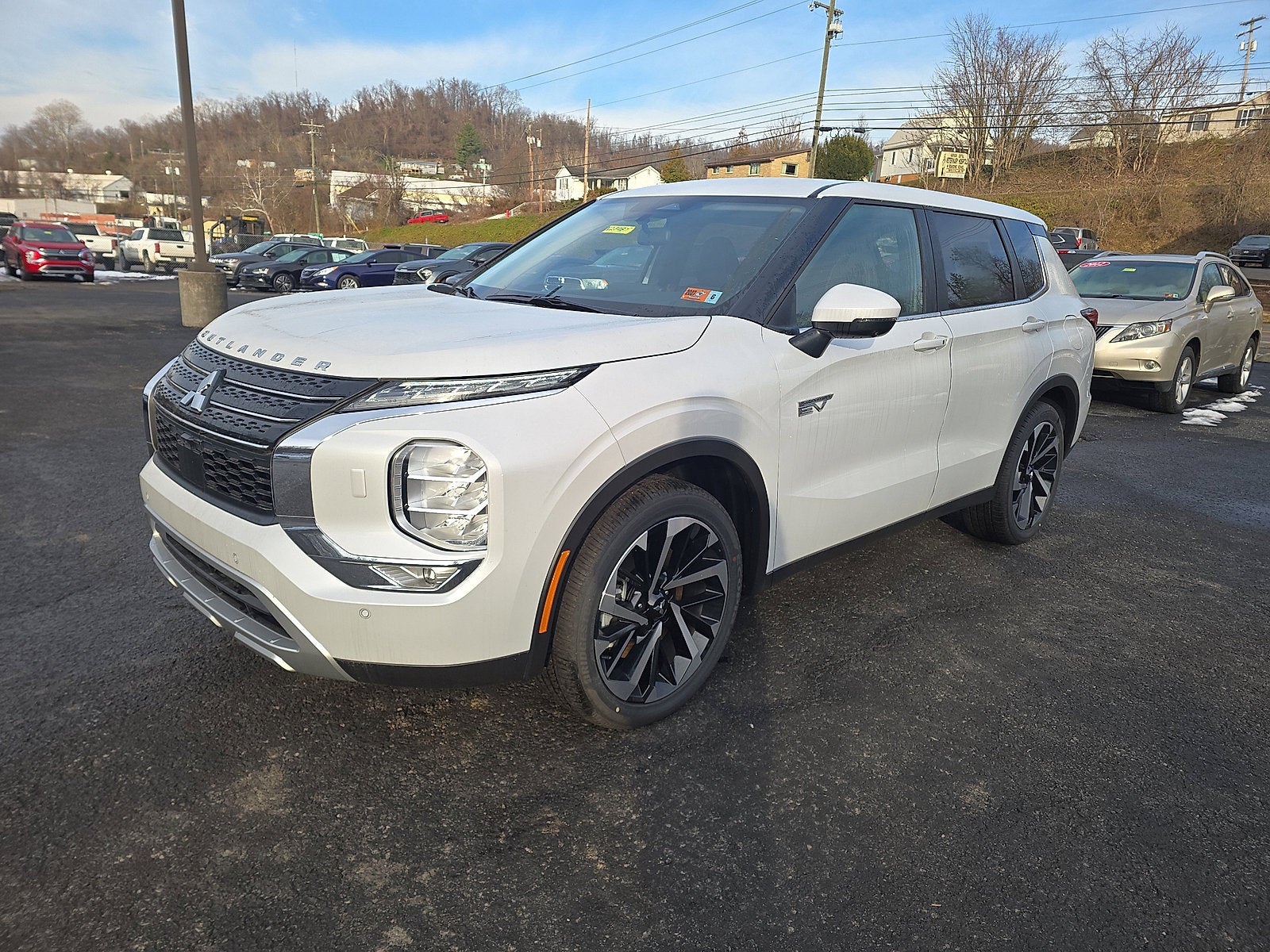 2025 Mitsubishi Outlander PHEV SE