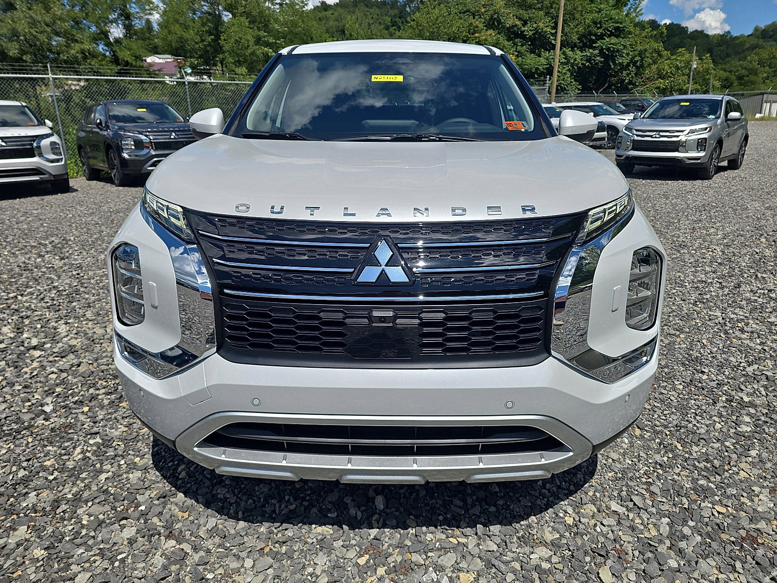 2025 Mitsubishi Outlander PHEV SE