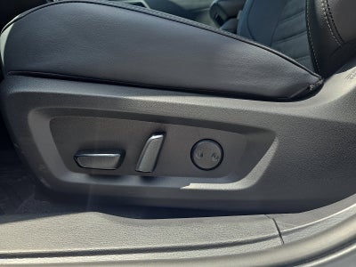 2025 Mitsubishi Outlander PHEV SE