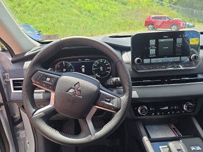 2025 Mitsubishi Outlander PHEV SE