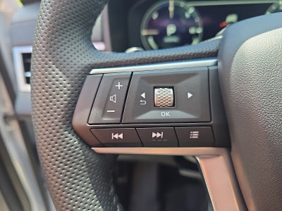 2025 Mitsubishi Outlander PHEV SE