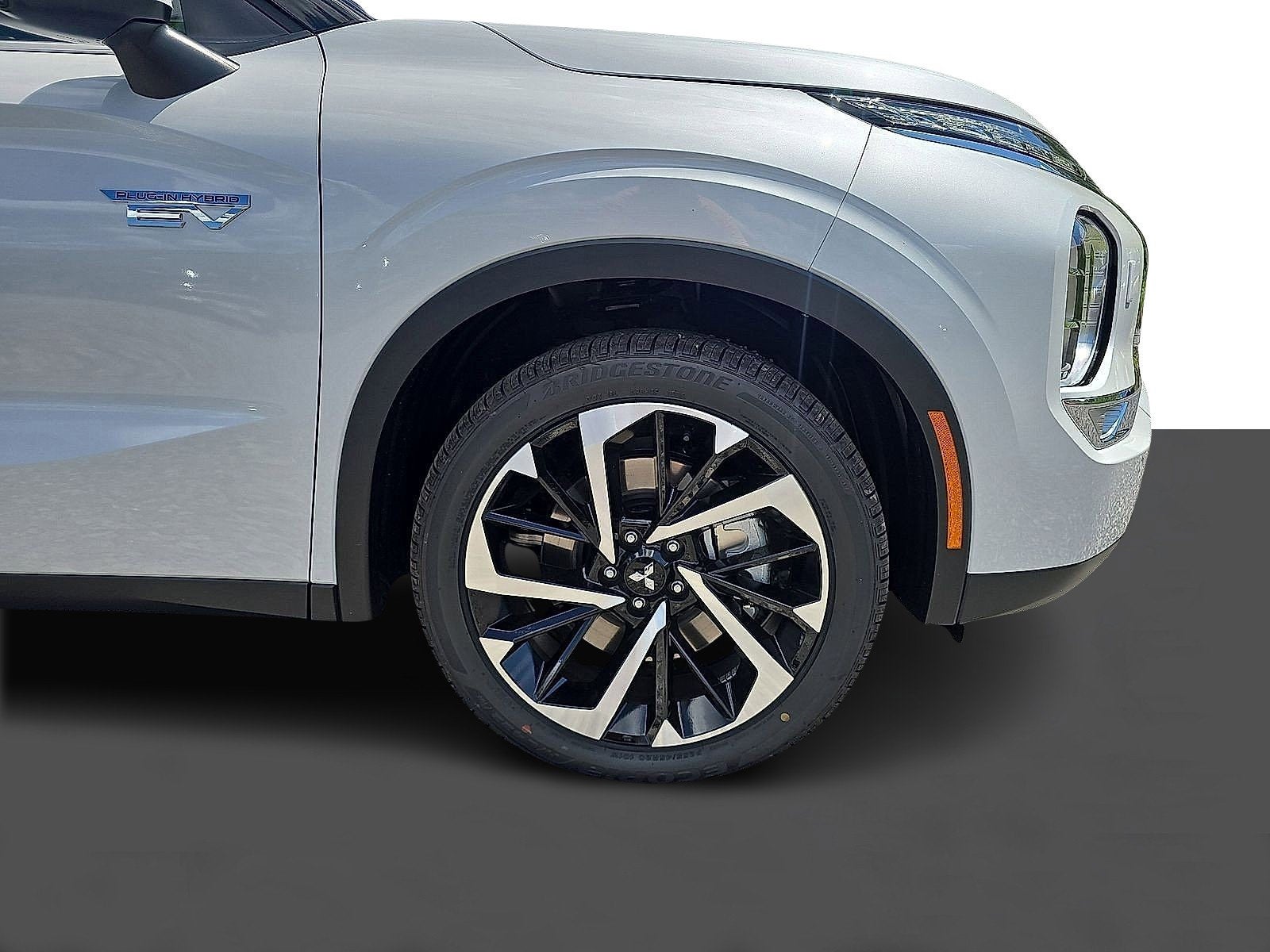 2025 Mitsubishi Outlander PHEV SE