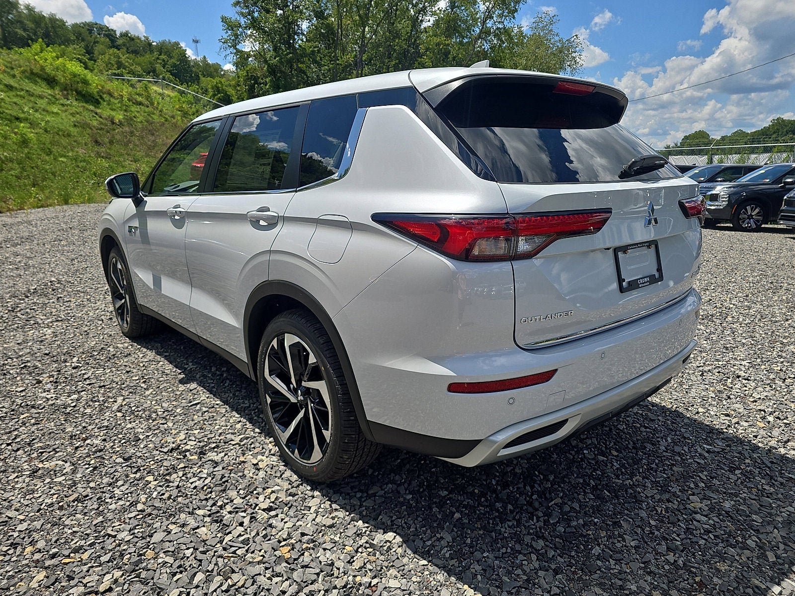 2025 Mitsubishi Outlander PHEV SE