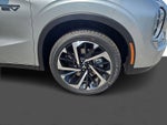2025 Mitsubishi Outlander PHEV SE