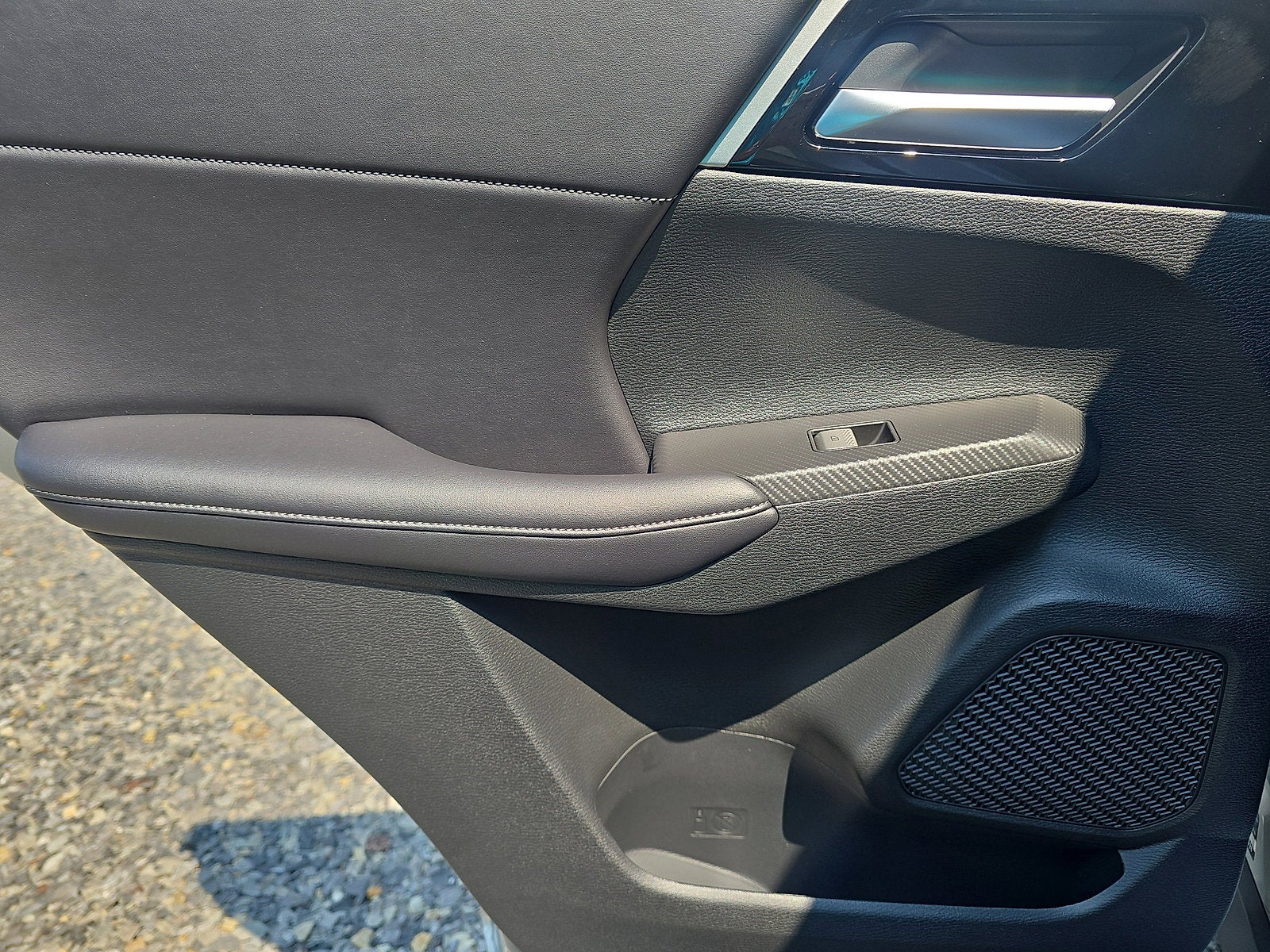 2025 Mitsubishi Outlander PHEV SE