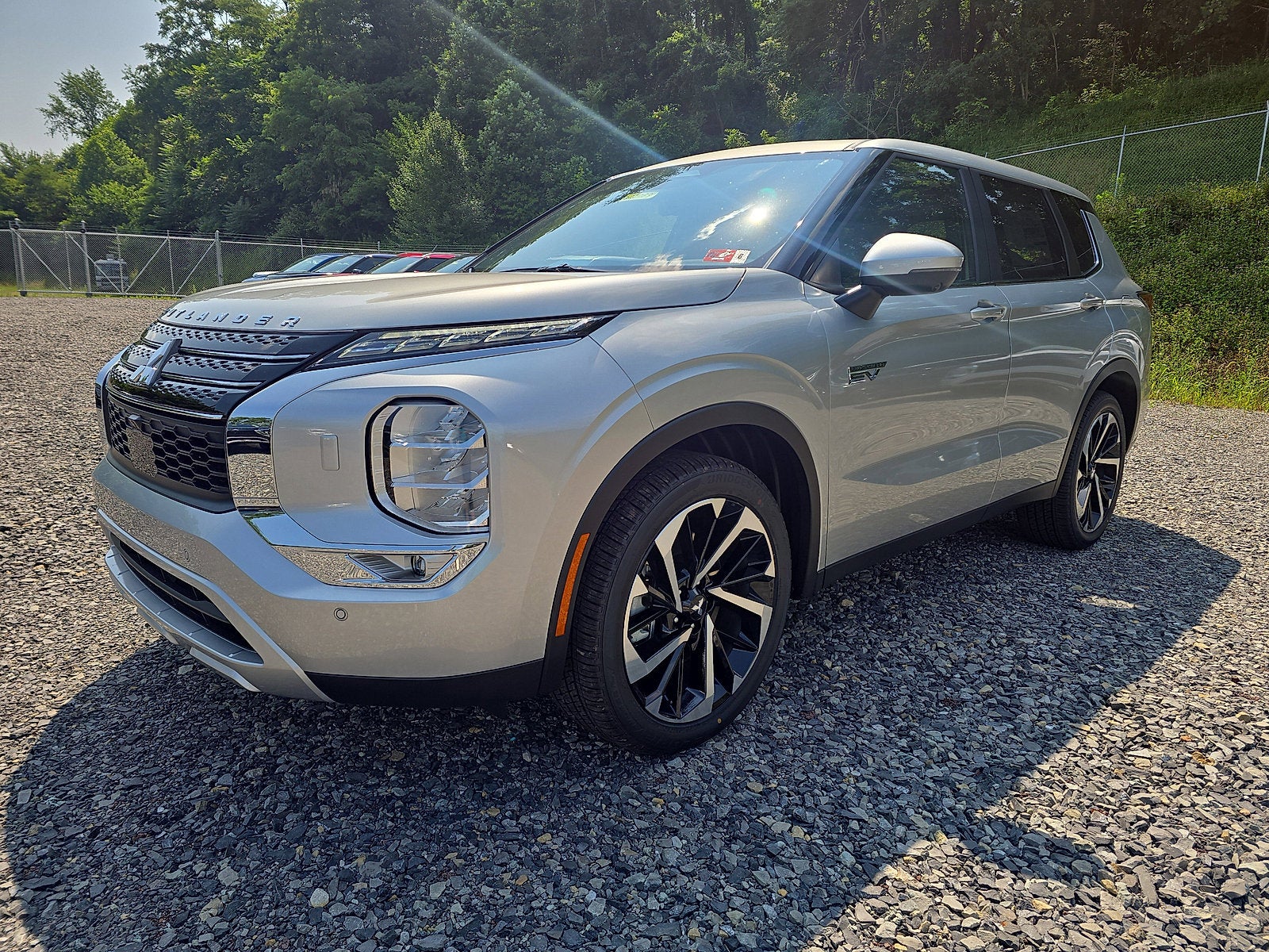 2025 Mitsubishi Outlander PHEV SE