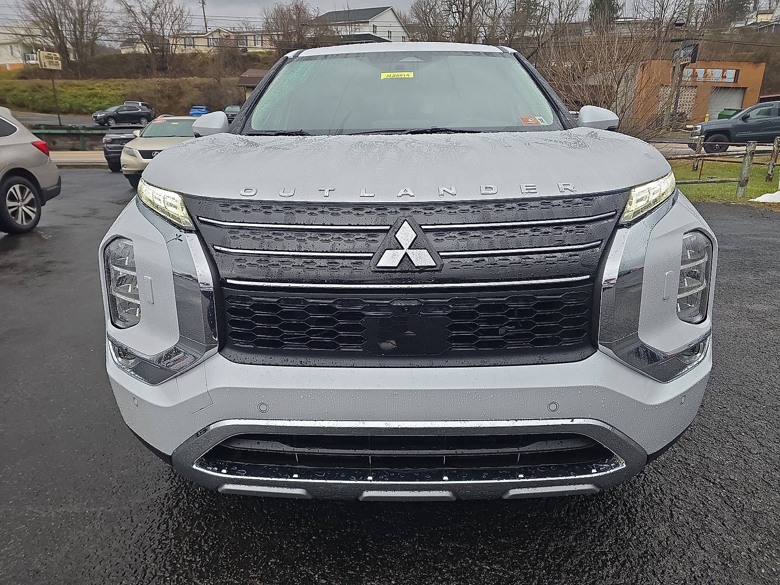 2025 Mitsubishi Outlander PHEV SE