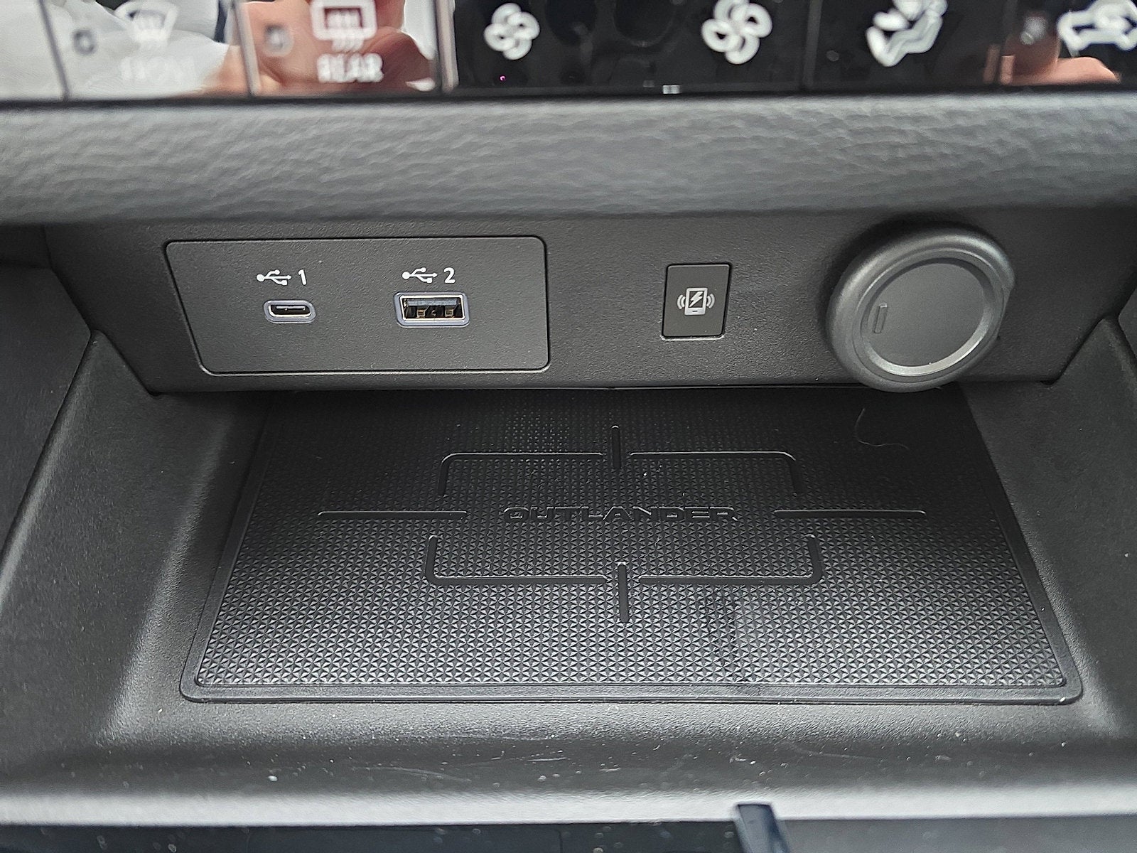 2025 Mitsubishi Outlander PHEV SE