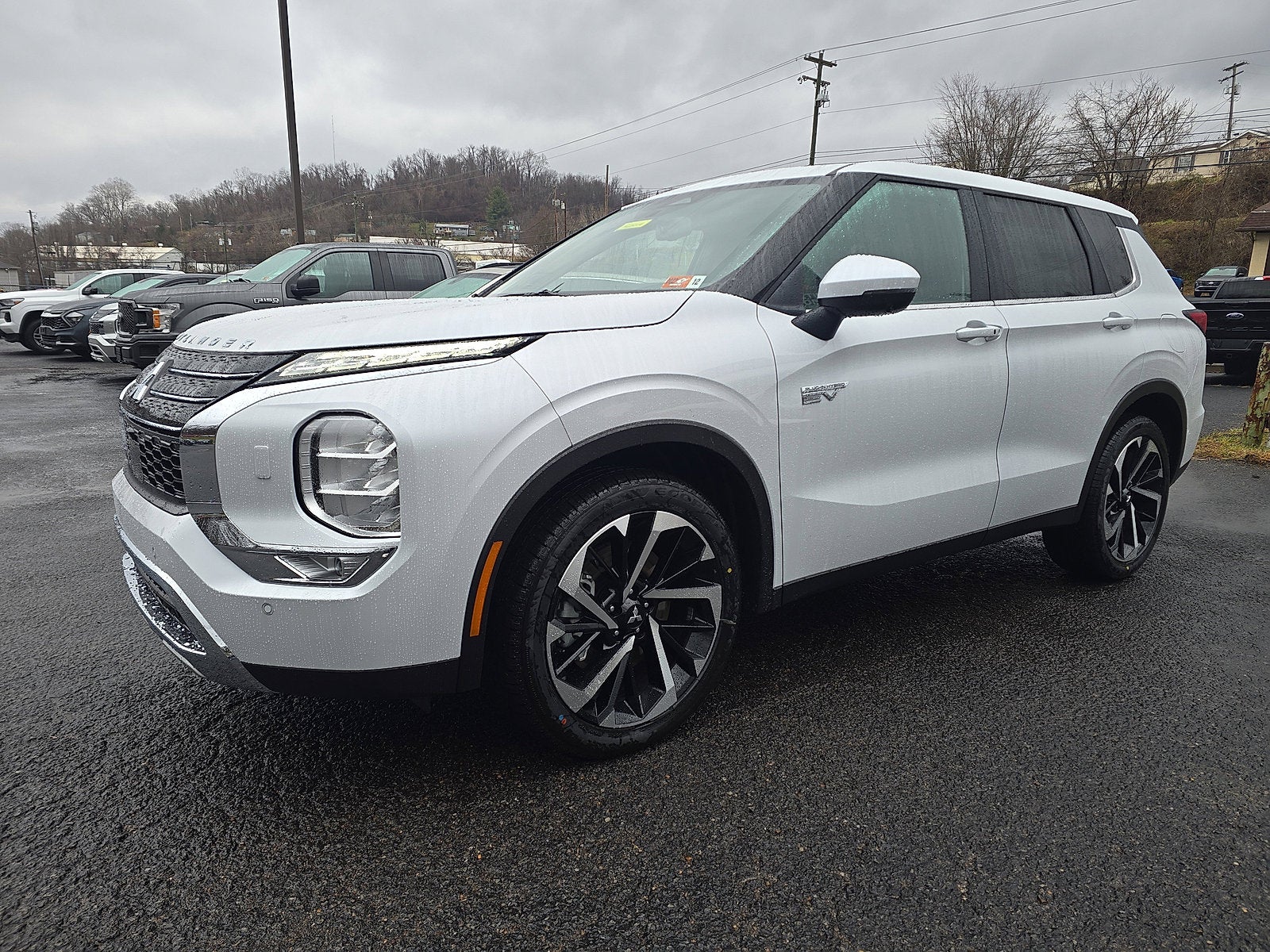 2025 Mitsubishi Outlander PHEV SE