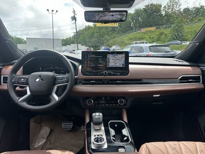 2026 Mitsubishi Outlander PHEV SEL