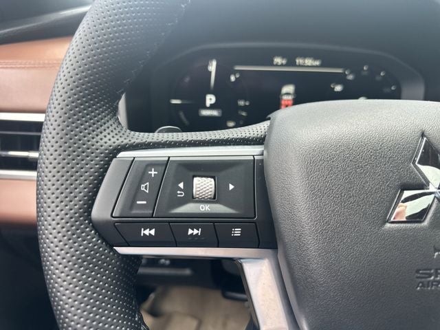 2026 Mitsubishi Outlander PHEV SEL
