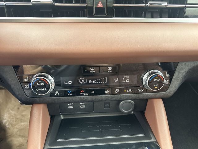 2026 Mitsubishi Outlander PHEV SEL