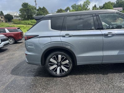 2026 Mitsubishi Outlander PHEV SEL