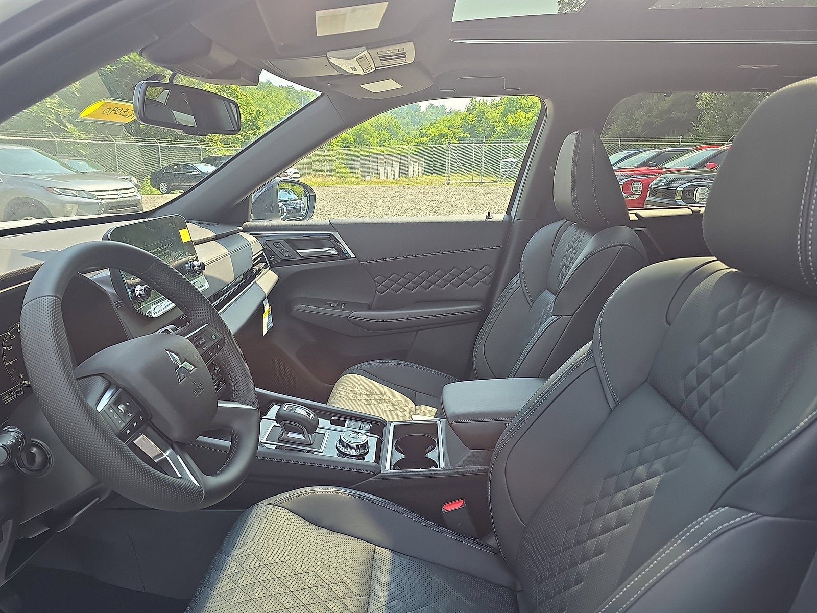 2025 Mitsubishi Outlander PHEV SEL