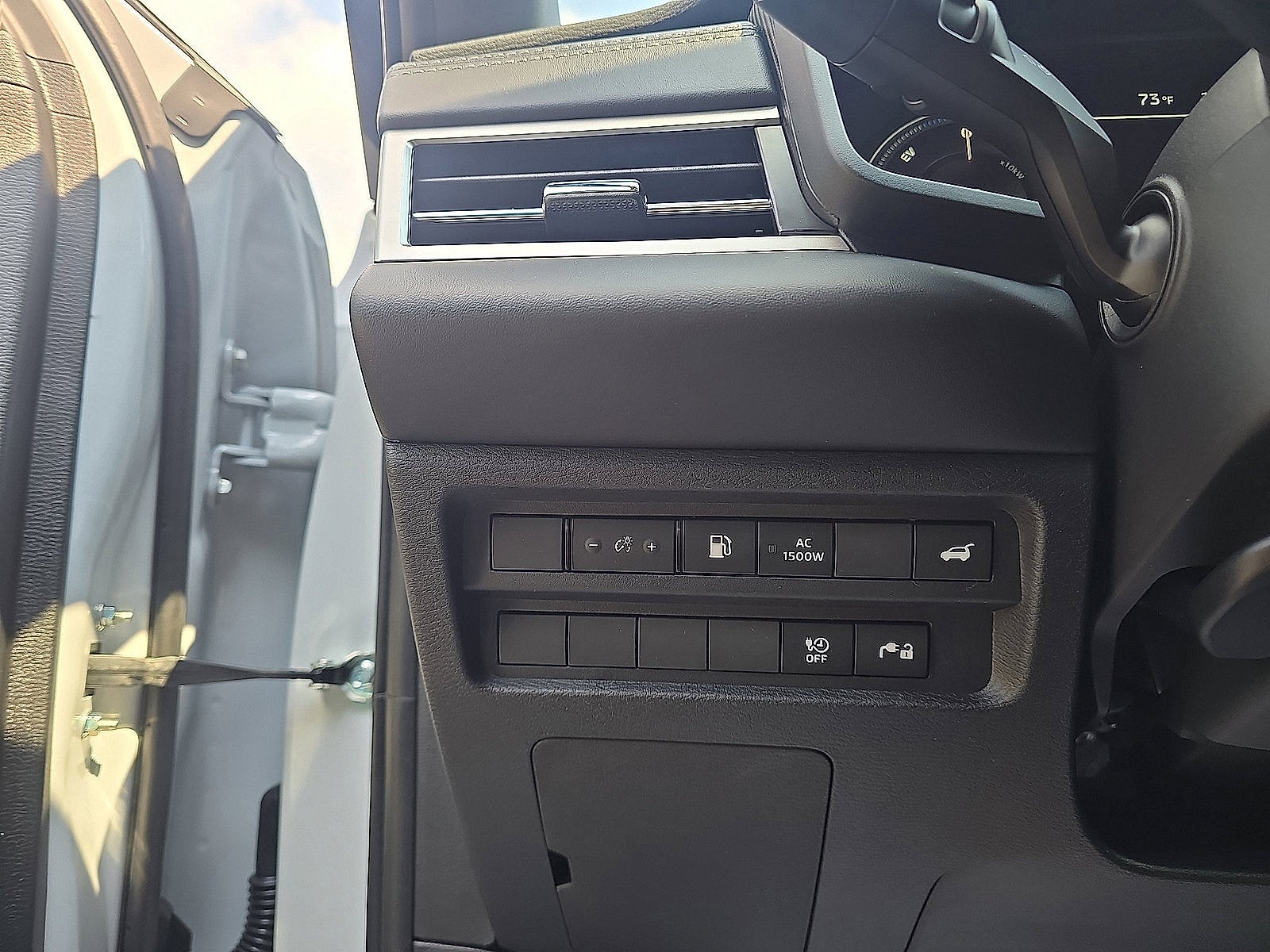 2025 Mitsubishi Outlander PHEV SEL