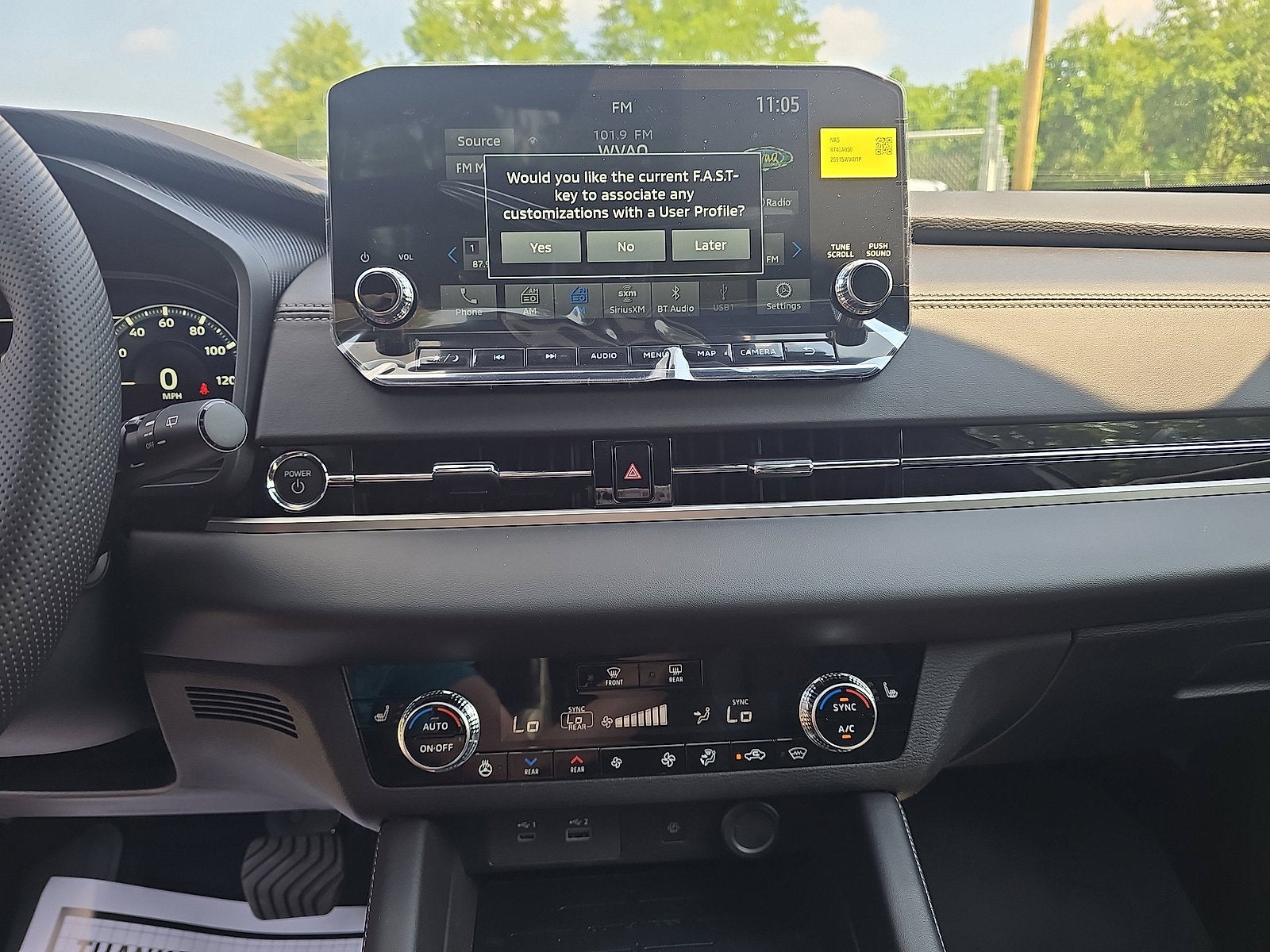 2025 Mitsubishi Outlander PHEV SEL