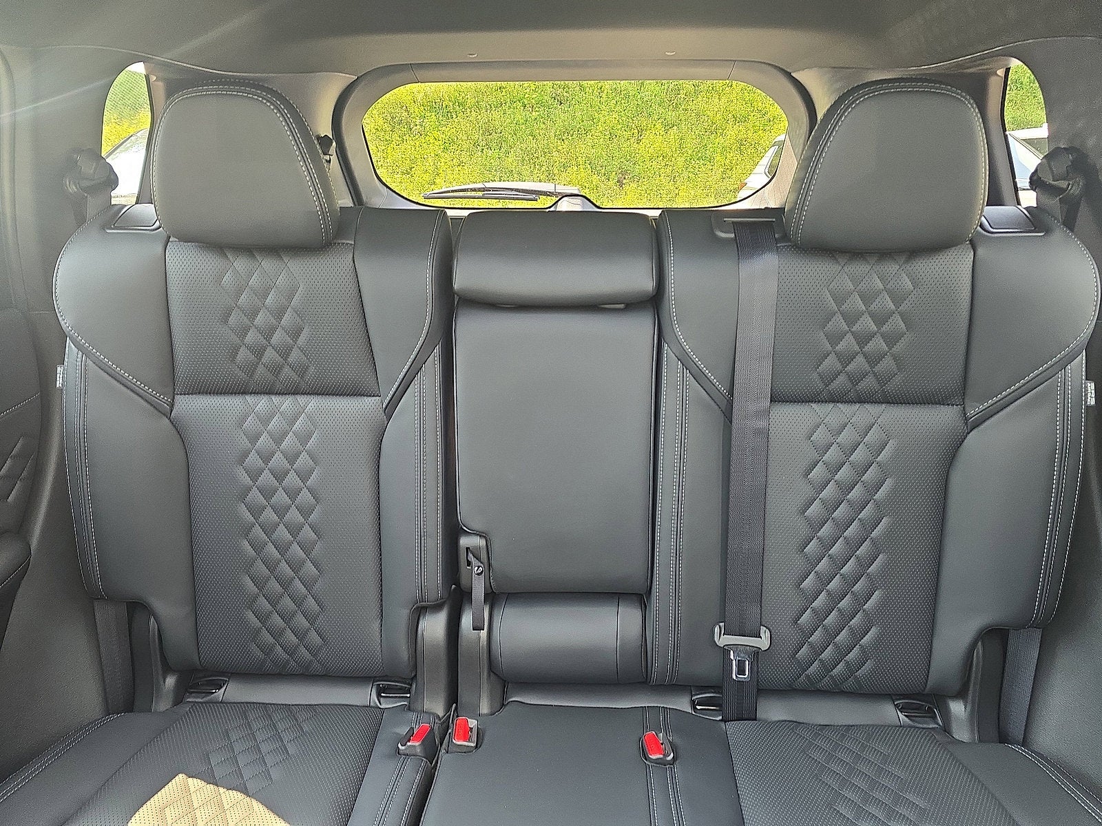 2025 Mitsubishi Outlander PHEV SEL