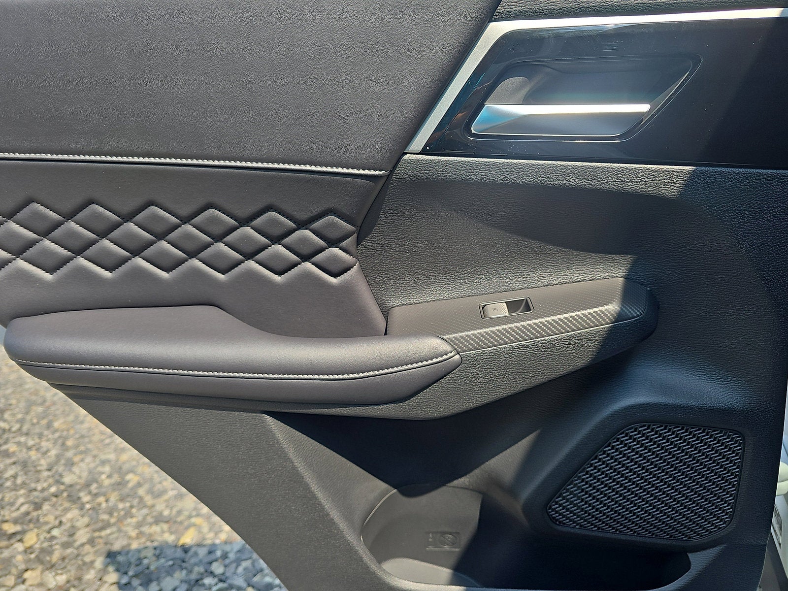 2025 Mitsubishi Outlander PHEV SEL