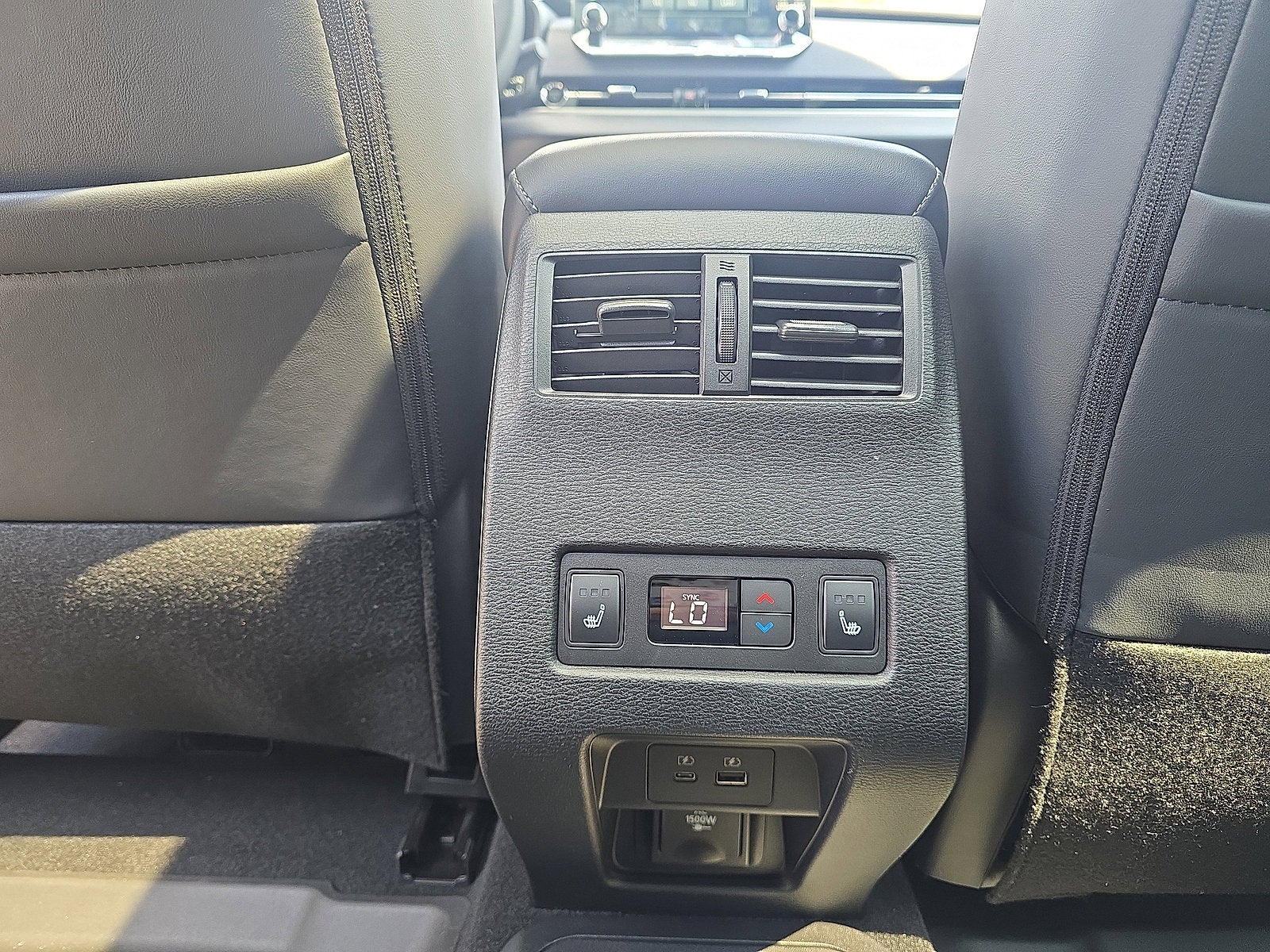 2025 Mitsubishi Outlander PHEV SEL