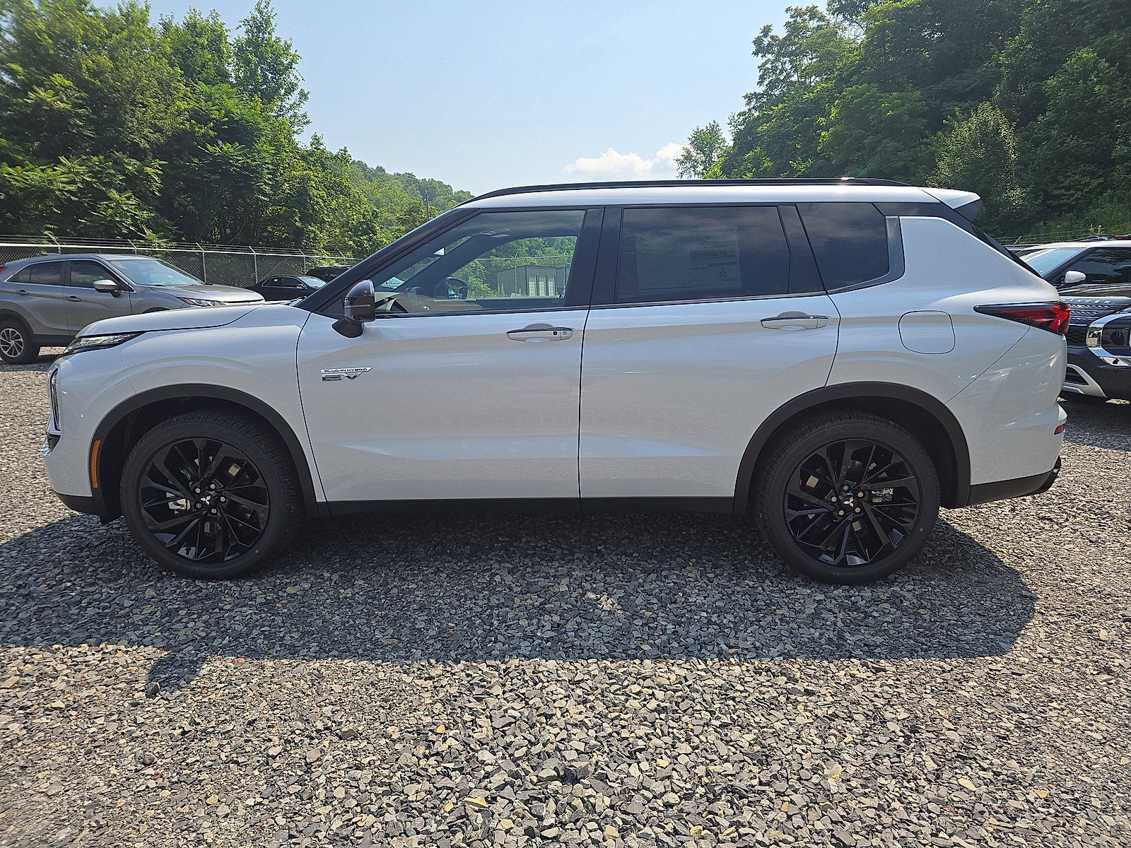 2025 Mitsubishi Outlander PHEV SEL