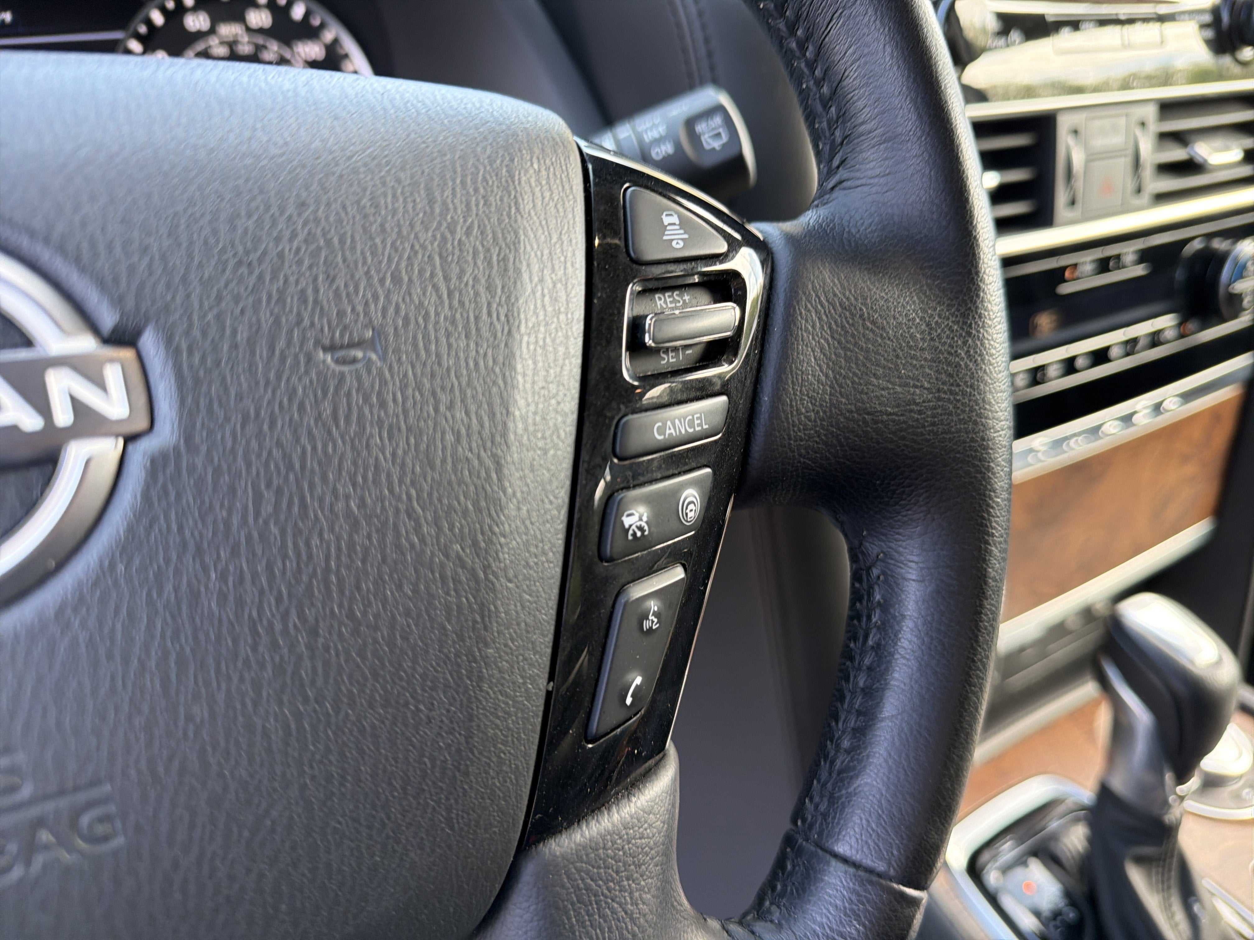 2024 Nissan Armada SL