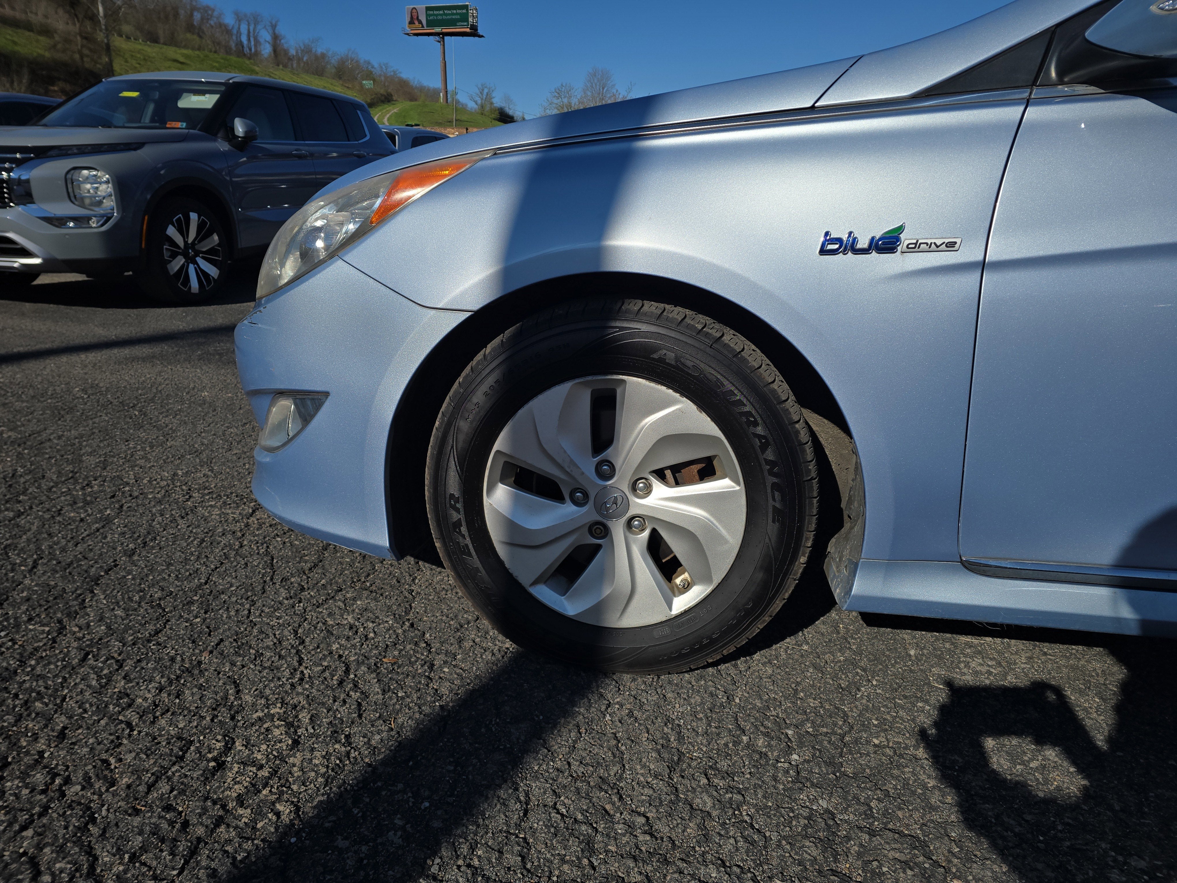 2013 Hyundai Sonata Hybrid Base