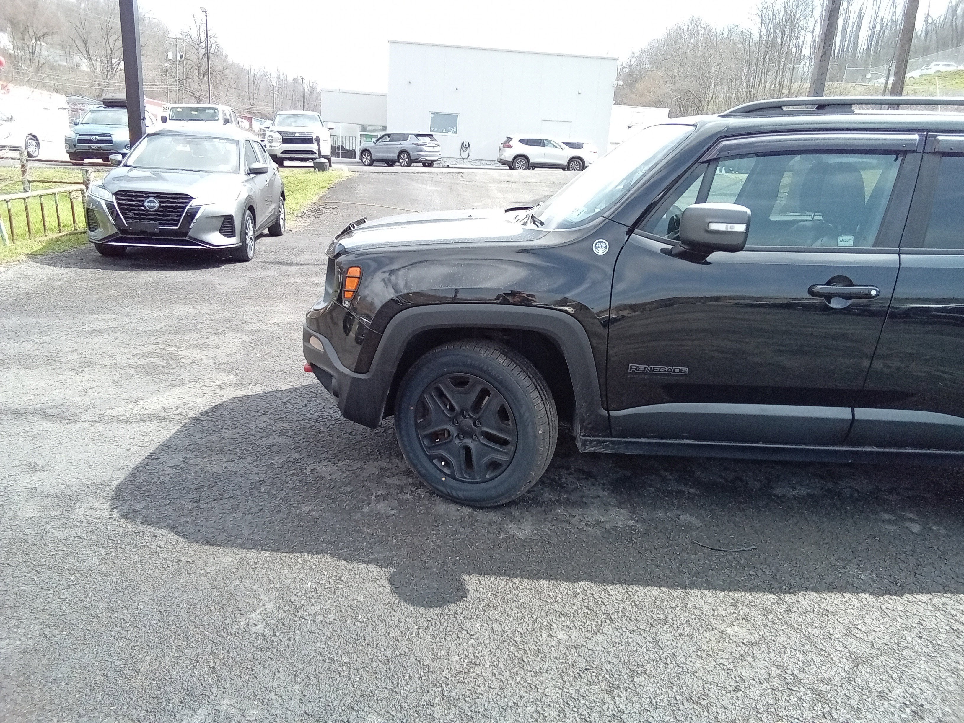 2017 Jeep Renegade Deserthawk