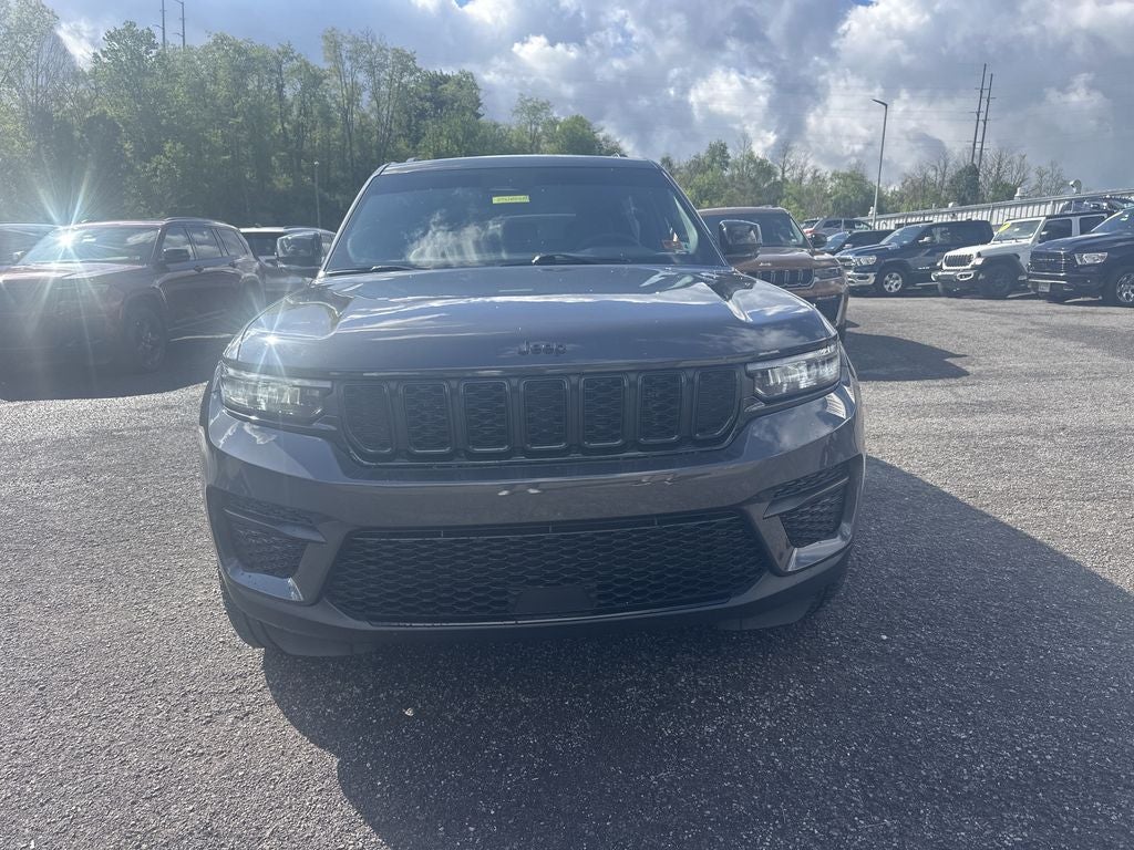 2025 Jeep Grand Cherokee Altitude X 4x4
