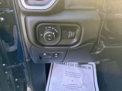 2023 RAM 1500 Big Horn Crew Cab 4x4 5'7' Box