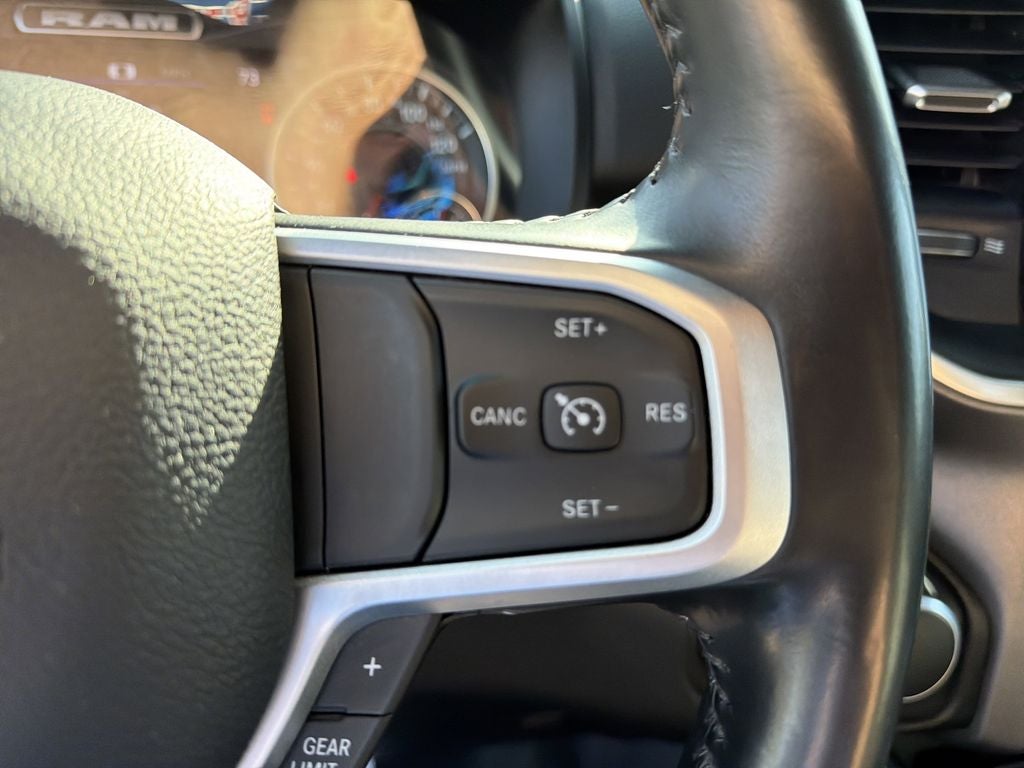 2023 RAM 1500 Big Horn Crew Cab 4x4 5'7' Box