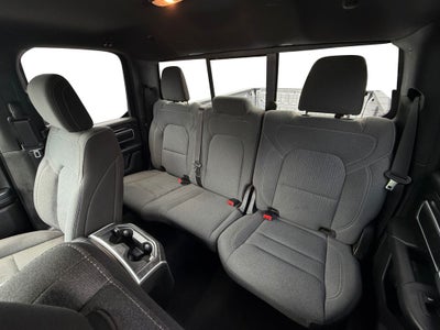 2022 RAM 1500 Big Horn Quad Cab 4x4 6'4' Box