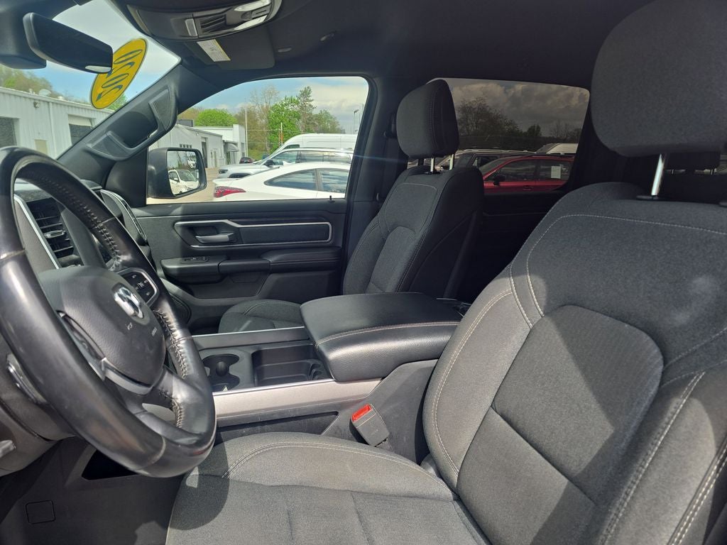 2020 RAM 1500 Big Horn Crew Cab 4x4 5'7' Box