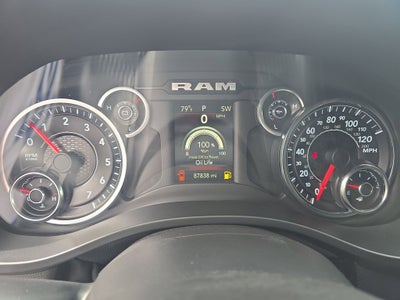 2020 RAM 1500 Big Horn Crew Cab 4x4 5'7' Box