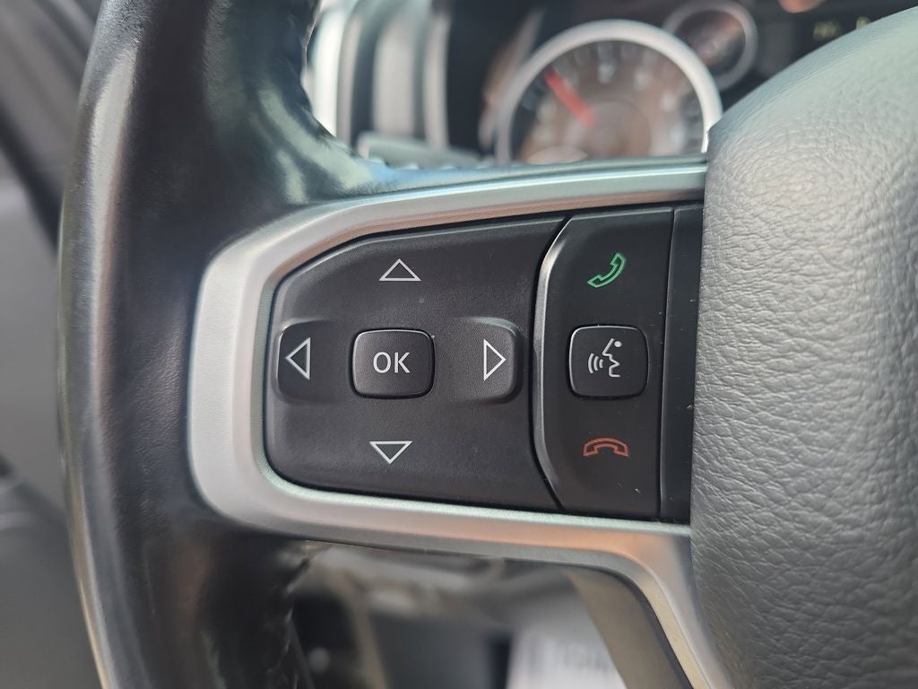 2020 RAM 1500 Big Horn Crew Cab 4x4 5'7' Box