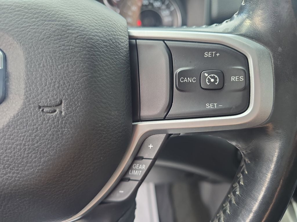 2020 RAM 1500 Big Horn Crew Cab 4x4 5'7' Box