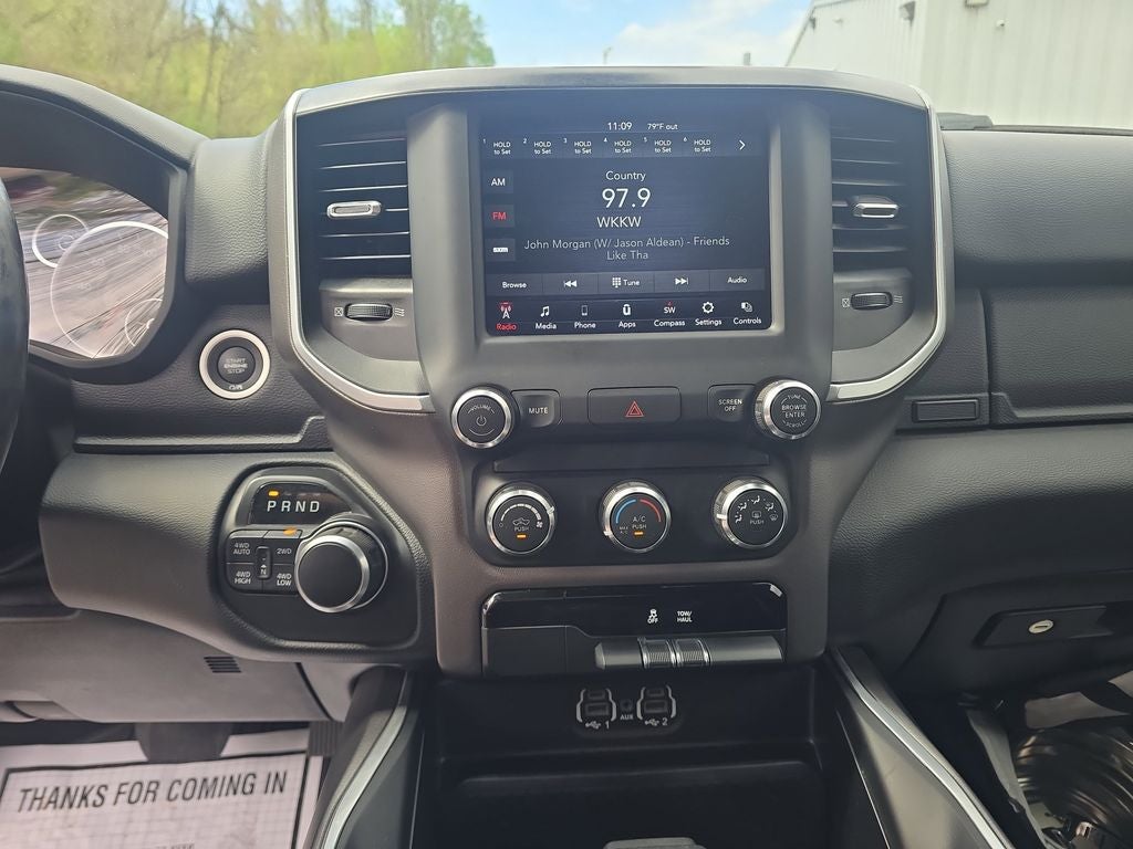 2020 RAM 1500 Big Horn Crew Cab 4x4 5'7' Box