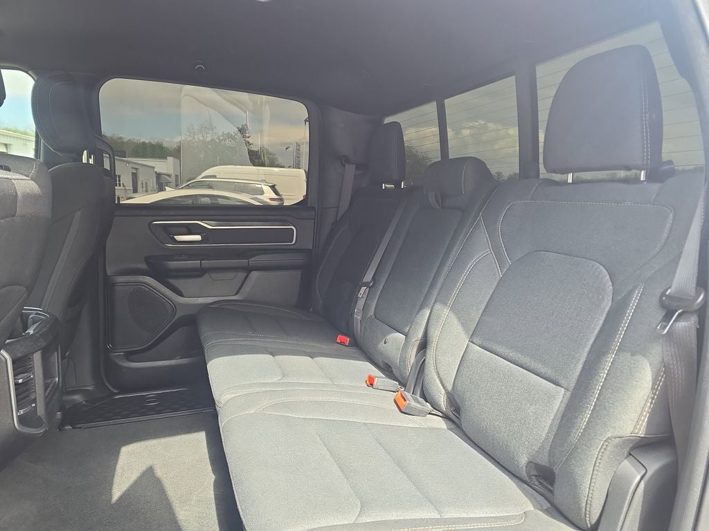 2020 RAM 1500 Big Horn Crew Cab 4x4 5'7' Box