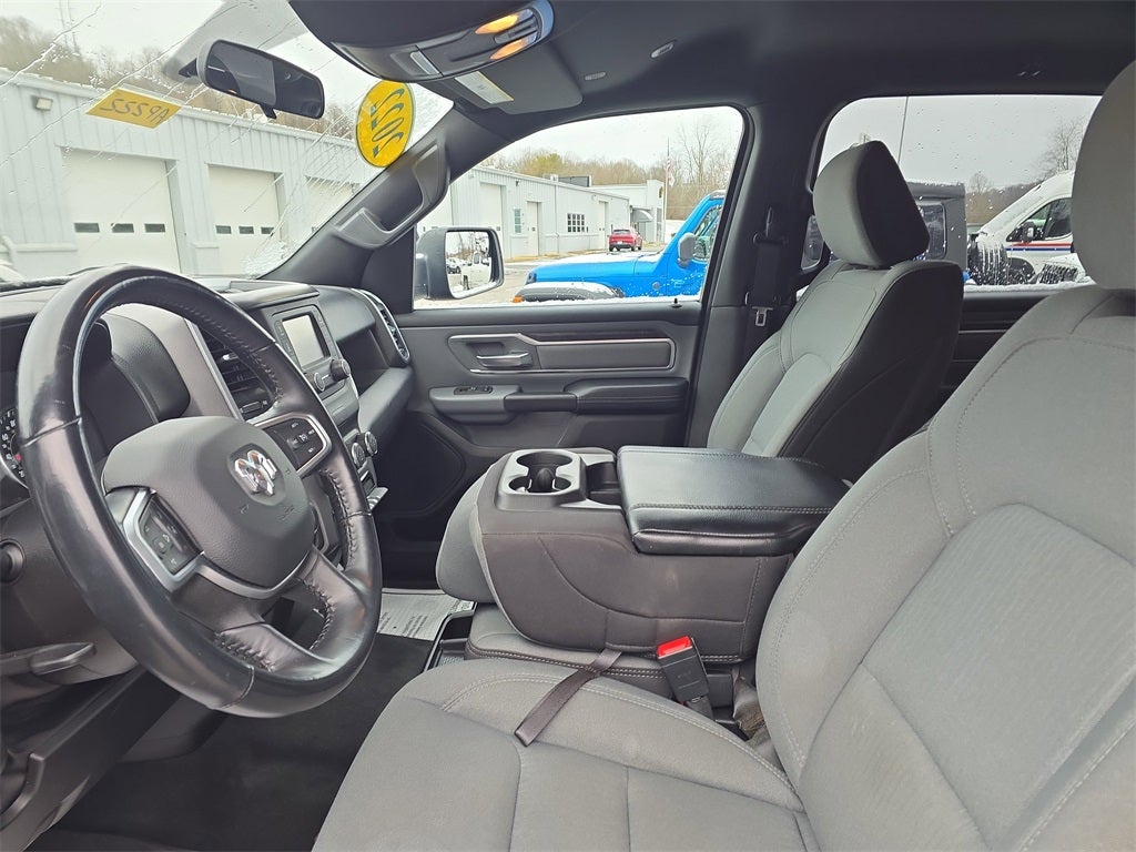 2022 RAM 1500 Big Horn Crew Cab 4x4 5'7' Box