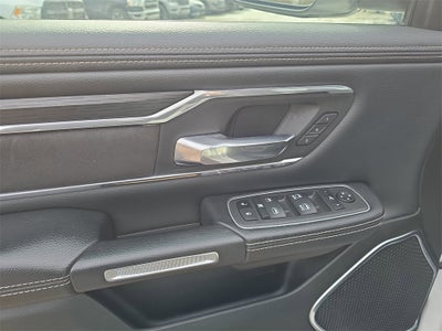 2023 RAM 1500 Laramie Crew Cab 4x4 5'7' Box