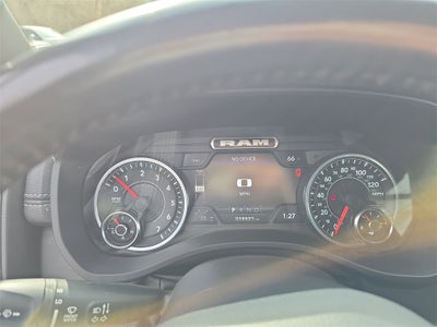 2023 RAM 1500 Laramie Crew Cab 4x4 5'7' Box