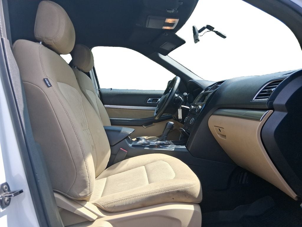 2017 Ford Explorer Base
