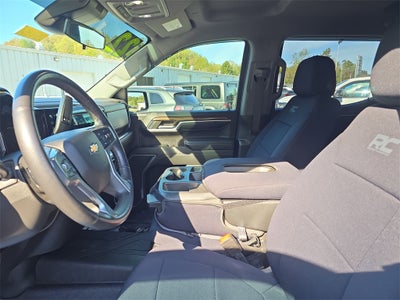 2022 Chevrolet Silverado 1500 4WD Crew Cab Standard Bed LT