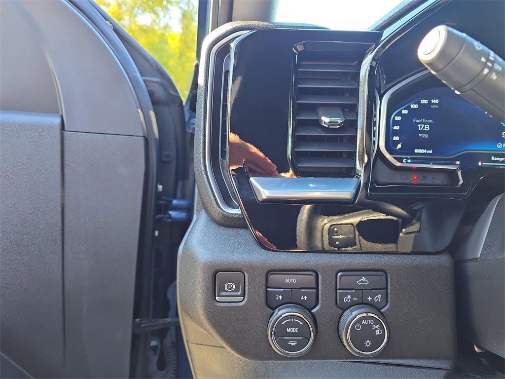 2022 Chevrolet Silverado 1500 4WD Crew Cab Standard Bed LT