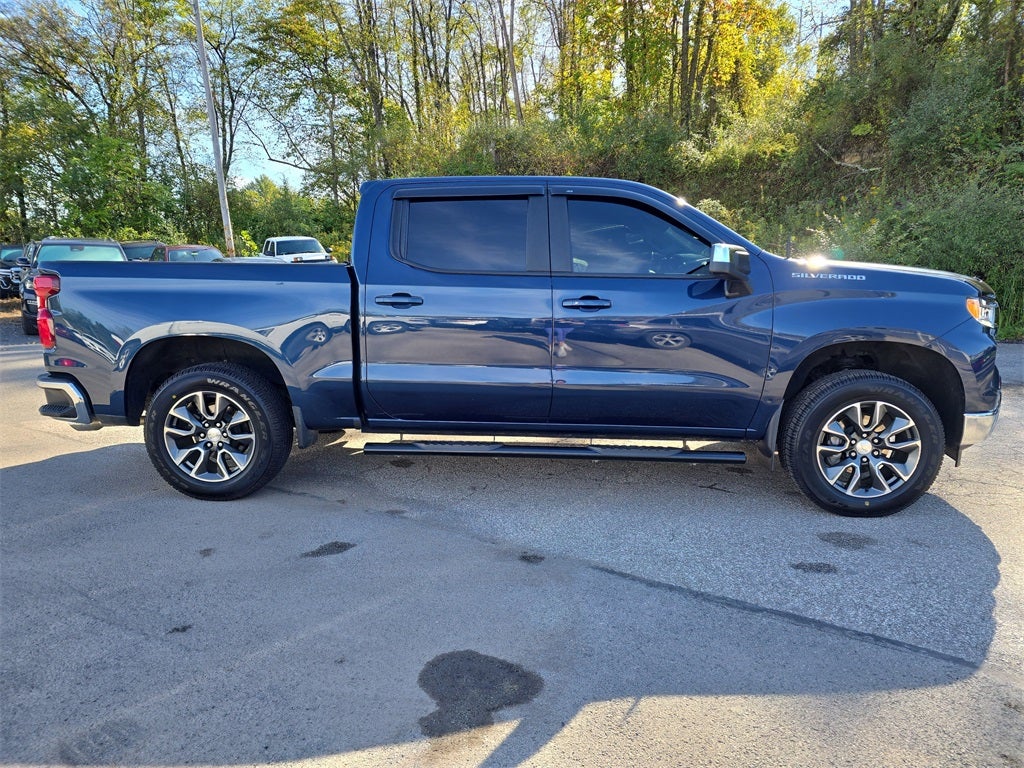 2022 Chevrolet Silverado 1500 4WD Crew Cab Standard Bed LT