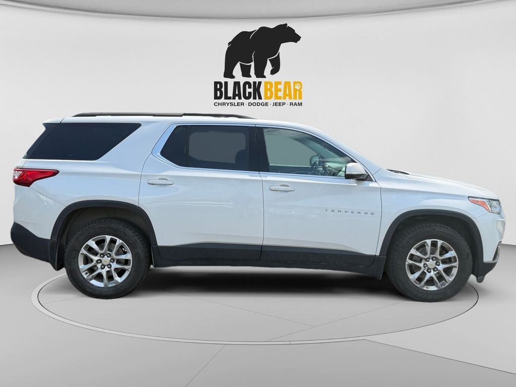 2020 Chevrolet Traverse AWD LT Cloth