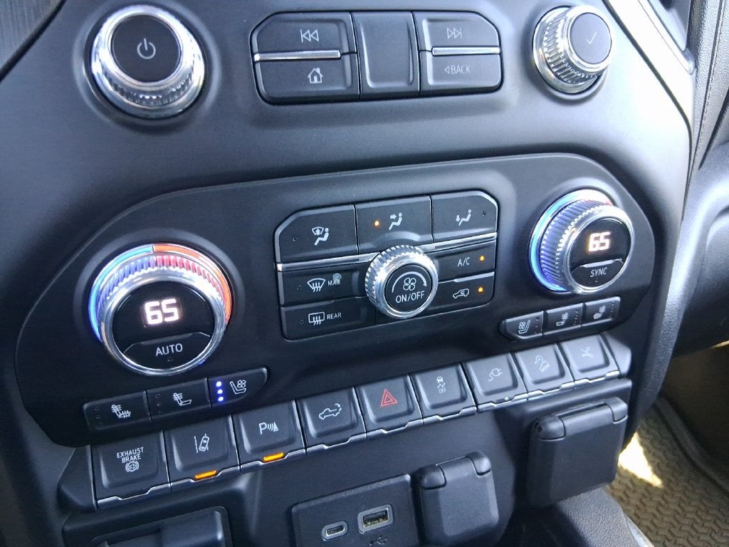 2023 GMC Sierra 2500HD AT4