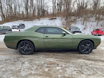 2022 Dodge Challenger SXT AWD