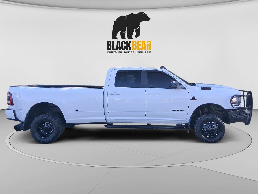 2022 RAM 3500 Big Horn Crew Cab 4x4 8' Box