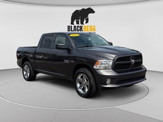 2017 RAM 1500 Express Crew Cab 4x4 5'7' Box