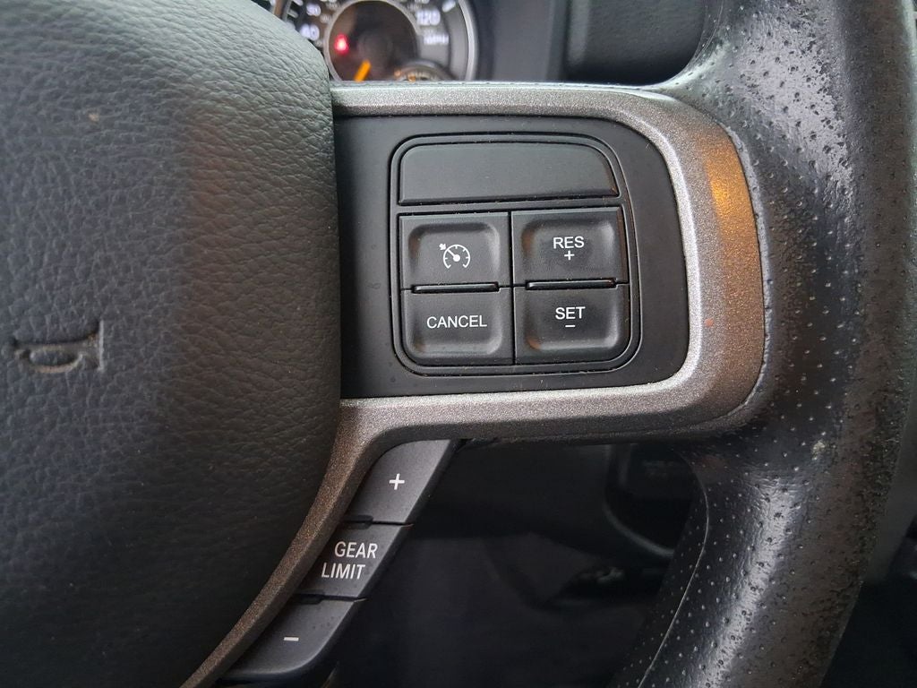 2019 RAM 2500 Tradesman Crew Cab 4x4 6'4' Box